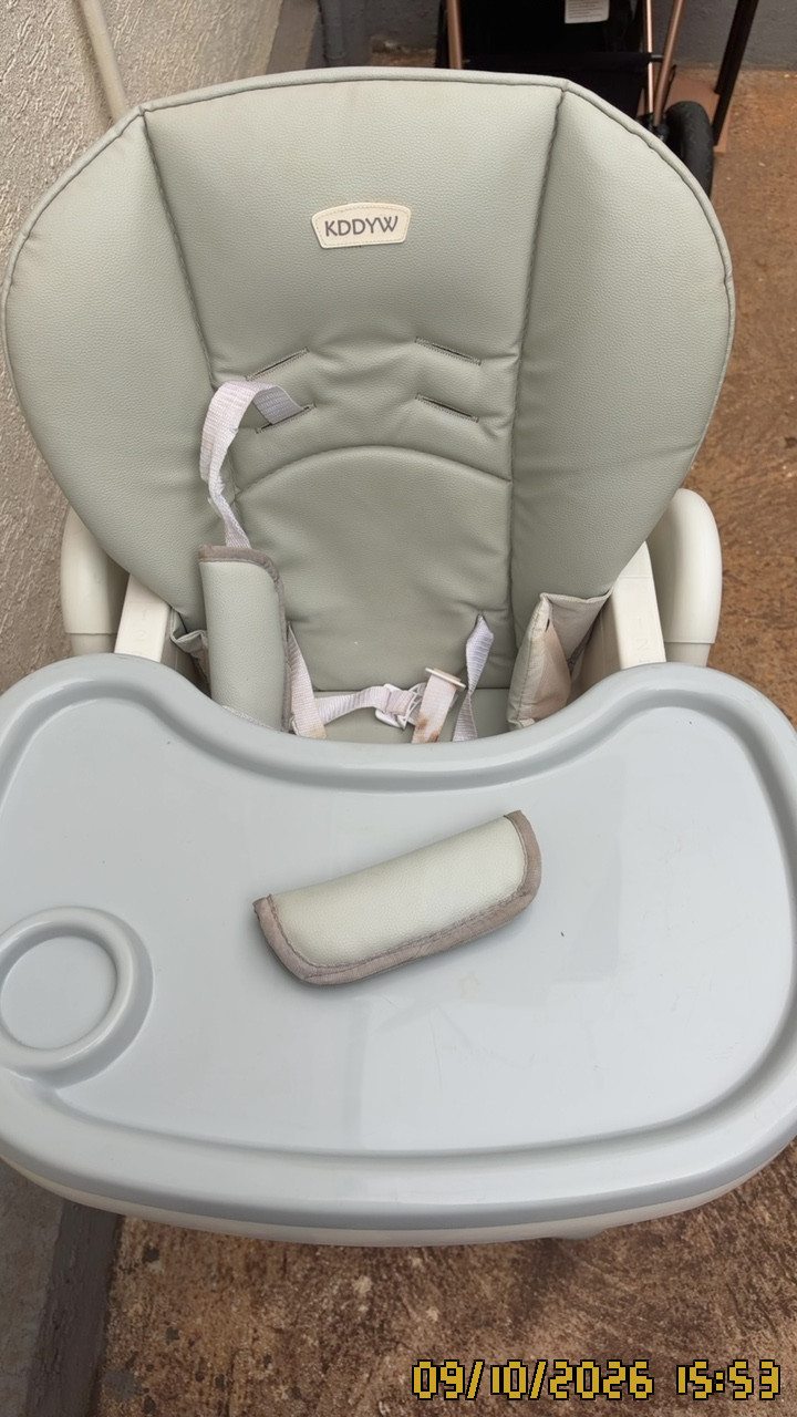 Photo 2 of 6: Baby seat